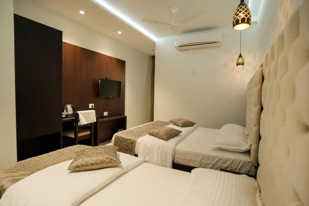 Sulu Residency Hotel Kochi Eksteriør billede