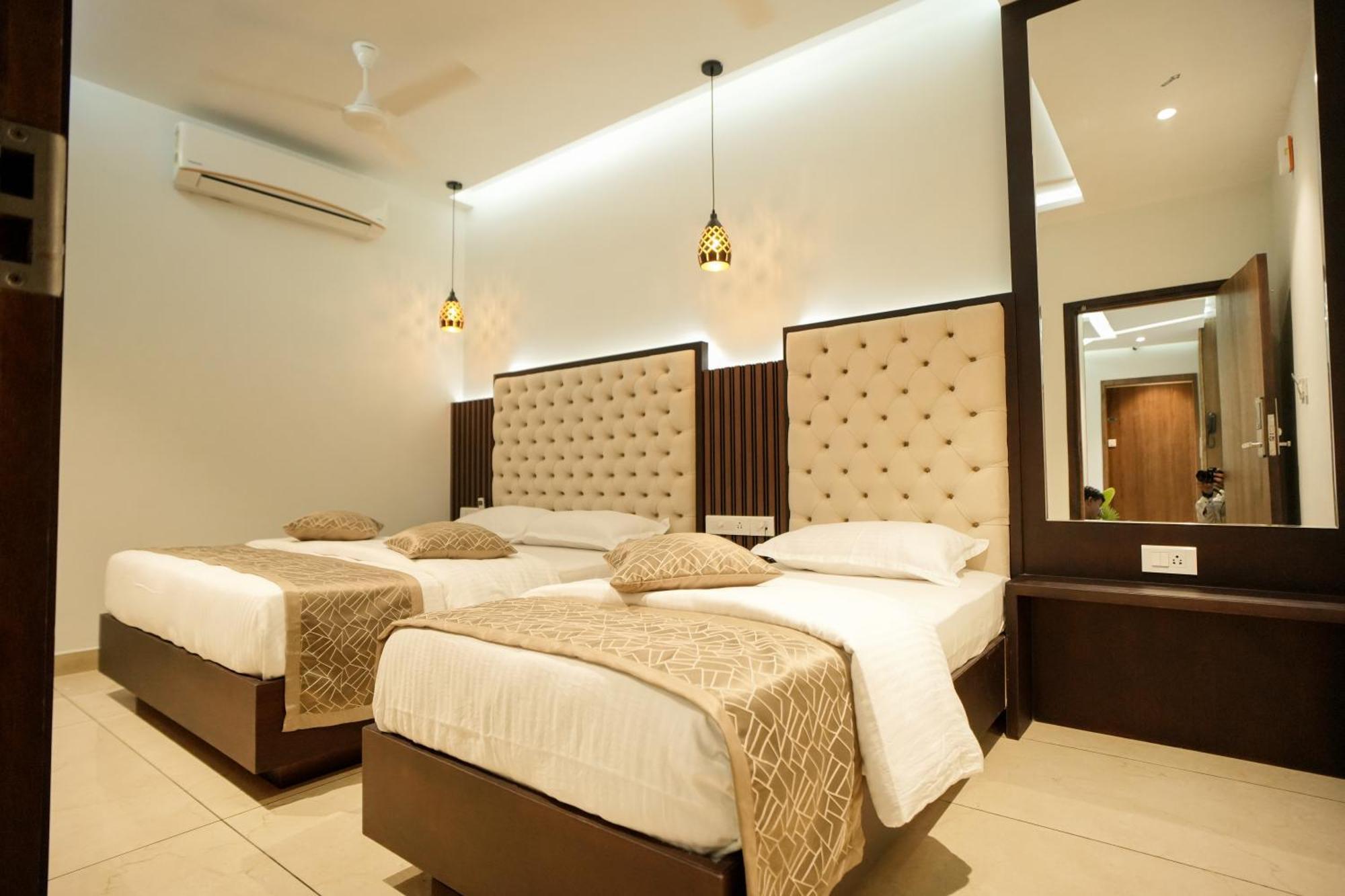 Sulu Residency Hotel Kochi Eksteriør billede